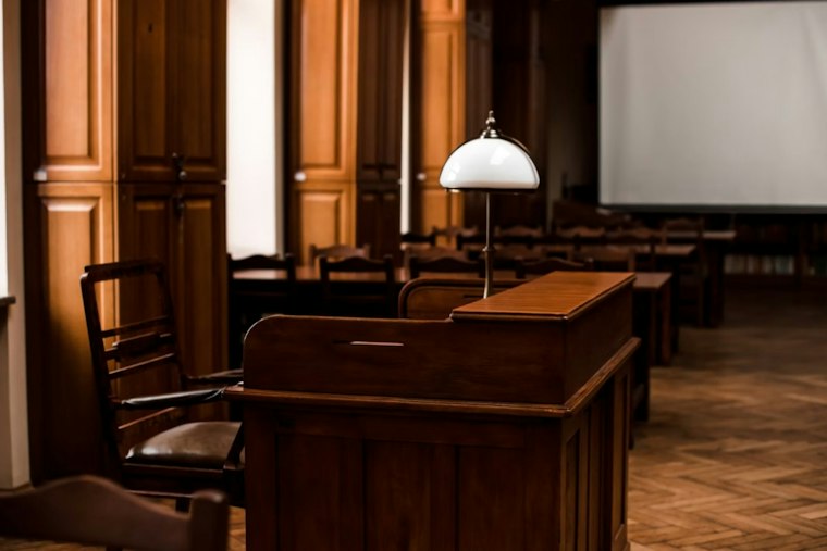 Gresham woman arraigned after children found alone in SUV