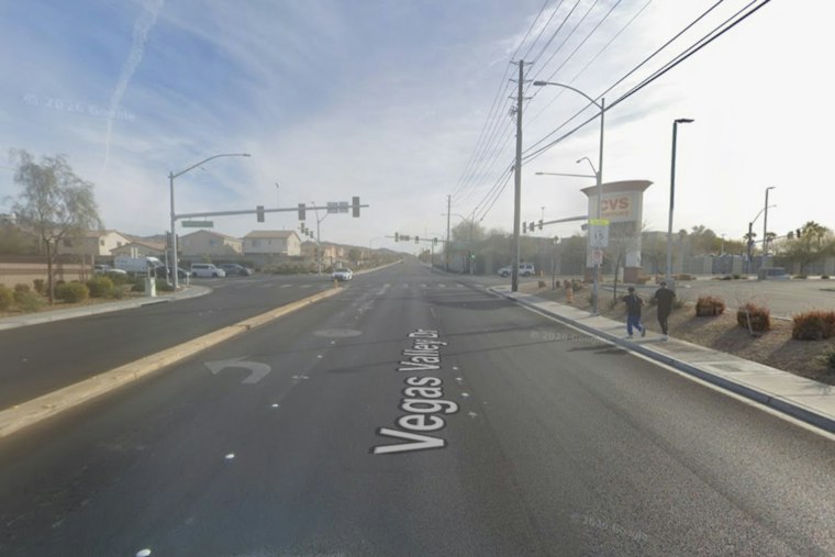 Gunman Points Weapon at Cars Near Hollywood Blvd, Vanishes Into Desert