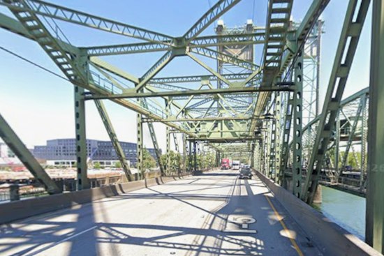 Hands Across the Bridge Marks 25 Years Uniting Portland and Vancouver in Recovery