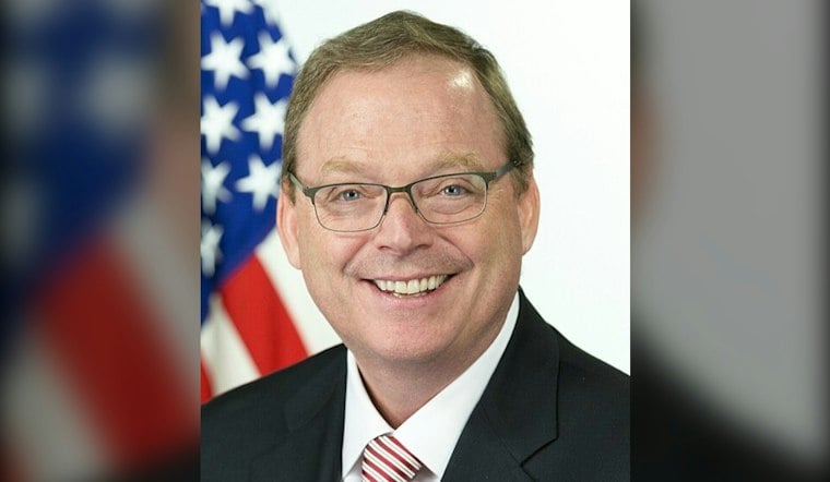 Hassett Kept Up to $5 Million in Coinbase Stock While Steering Crypto Policy