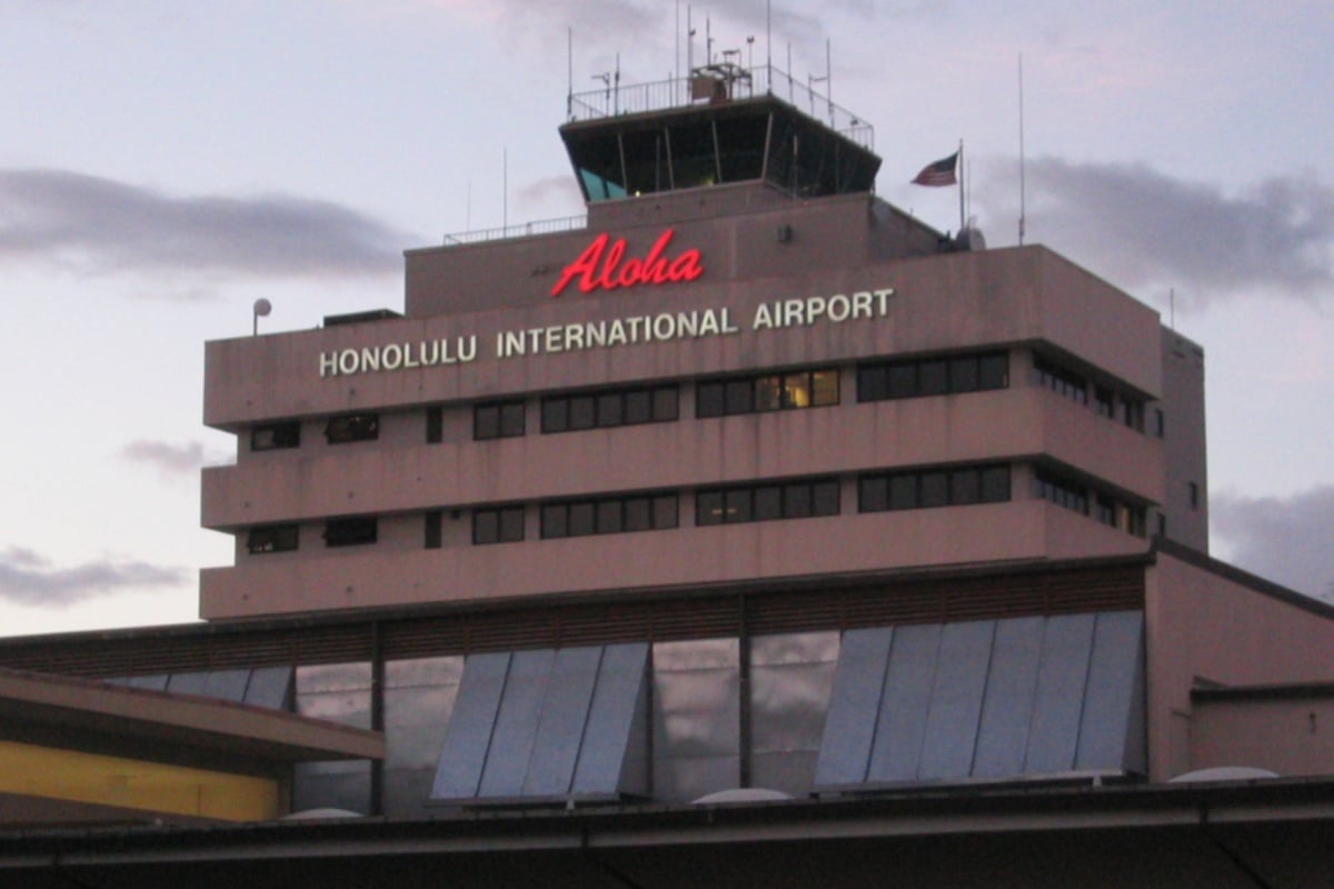 hoodline.com - Erin Collins - Hawaii Airports Add Local Chef Restaurants Through 2027
