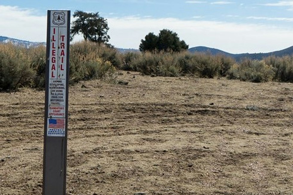 Hemet Man, 21, Killed in Helmetless Dirt Bike Crash Near Mountain Center
