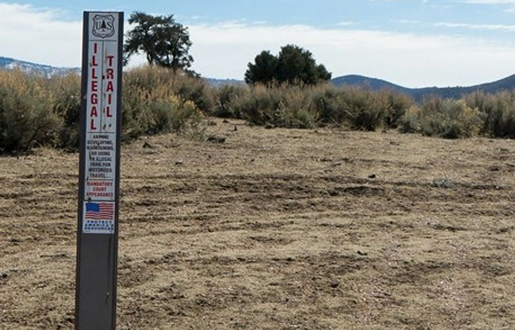 Hemet Man, 21, Killed in Helmetless Dirt Bike Crash Near Mountain Center