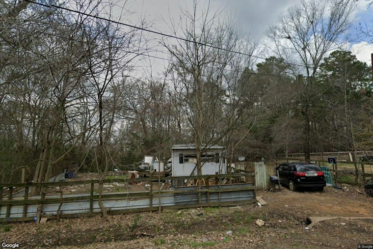Henderson County Deputy Shoots Man During Wildewood Disturbance Call, Texas Rangers Called In