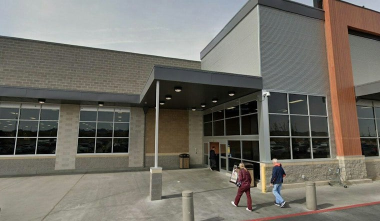 Henderson Mom and 10-Year-Old Reportedly Sprayed at Smith's; Man Seen With Phone