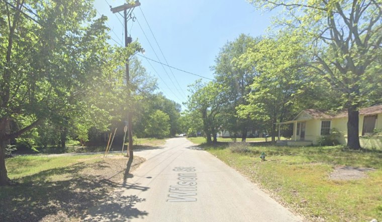 Henderson Shooting Sends One to Hospital, Police Still Have No Suspect