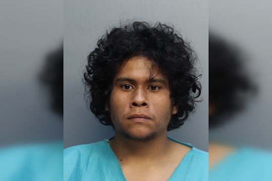 Hialeah Man Accused of Robbing Smoke Shop Twice With Rifle Over Kratom Pills