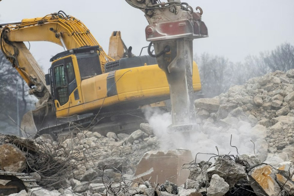 Highland Park Bulldozes 1909 Howard Van Doren Shaw Home, Preservationists Fume