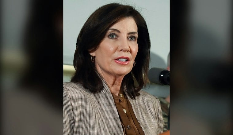 Hochul Backs Jay Jacobs for NY Dem Chair Despite His Mamdani Snub