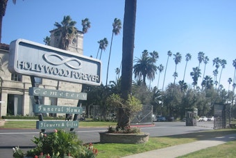 Hollywood Forever Marks 27th Día de los Muertos With DannyLux, New Entry Windows