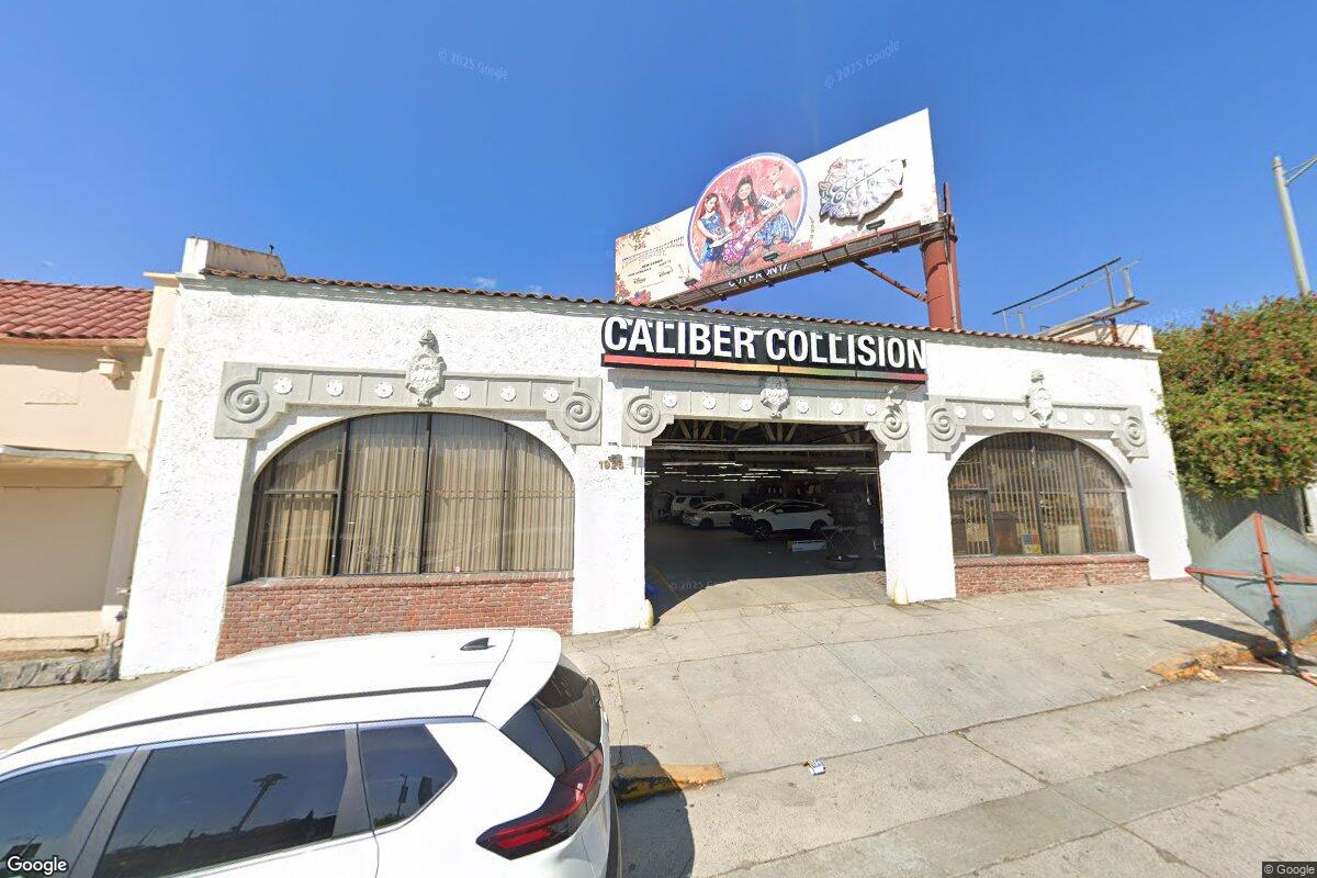 hoodline.com - Ben Levine - Hollywood Hills Flooding Reported at Wilcox Avenue