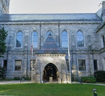 Holyoke Panel Advances Indigenous Peoples Day Vote, 4-1 Over Vacon's Objection