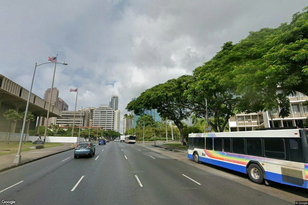 Honolulu Basks in Trade Winds Before Midweek Showers Blow In