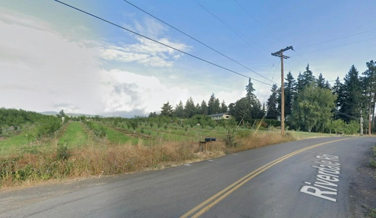 Hood River Pear Farms Rot as Abandoned Orchards Spread Disease, Losses Mount