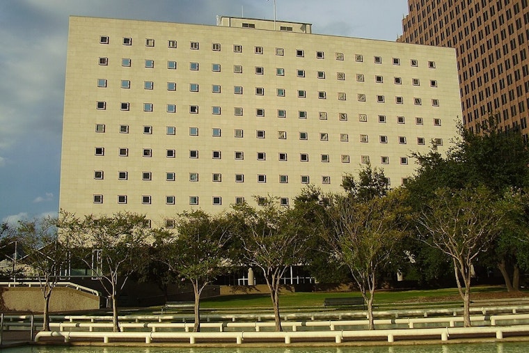 Houston K-9 Bite Case Sees Appeals Court Shield 2 Constables From Suit