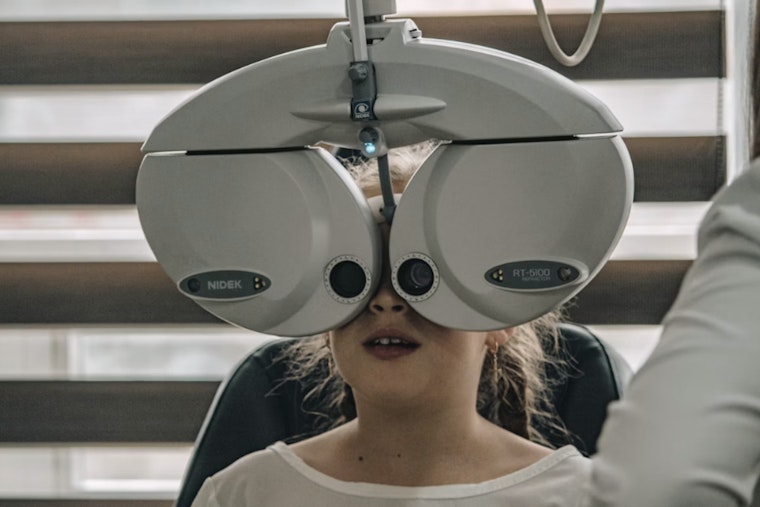 Houston Rolls Out Eye Believe Bus to Catch Kids' Vision Problems Early