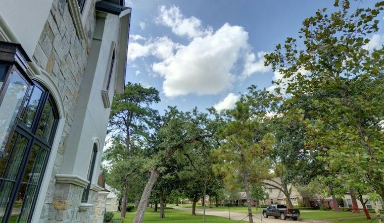 Houston Sizzles at 93 Before Stormy Week Drenches Bayou City