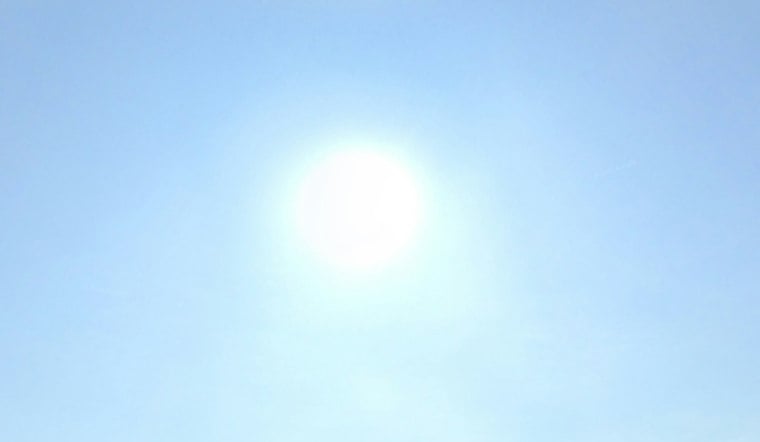 Houston Sizzles: Heat Index Near 109 Before Storms Muscle In