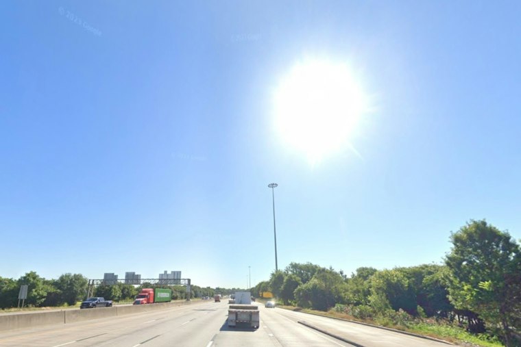 Houston Sizzles Under 98-Degree Heat as Ozone Alert, Storm Threat Hit Wednesday