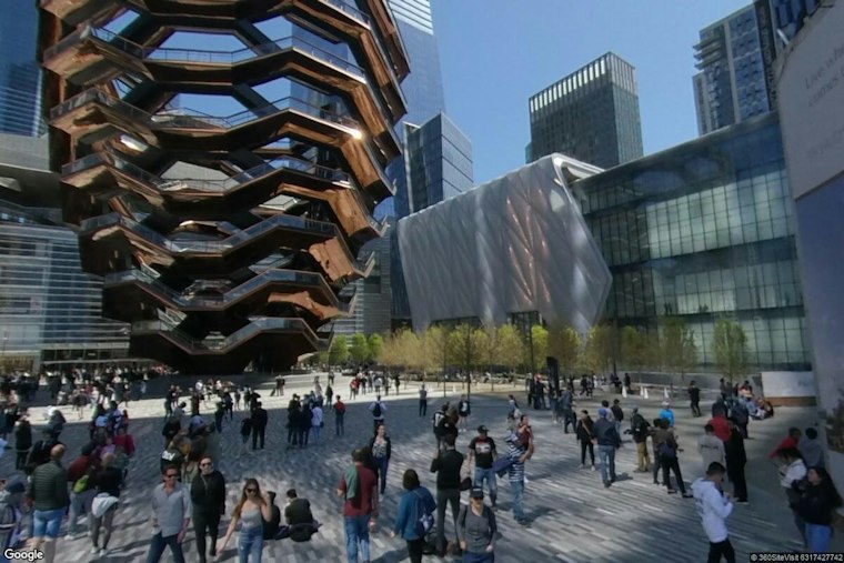 Hudson Yards Backyard Goes Free All Fall With Movies, Sports and Wells Fargo Perks