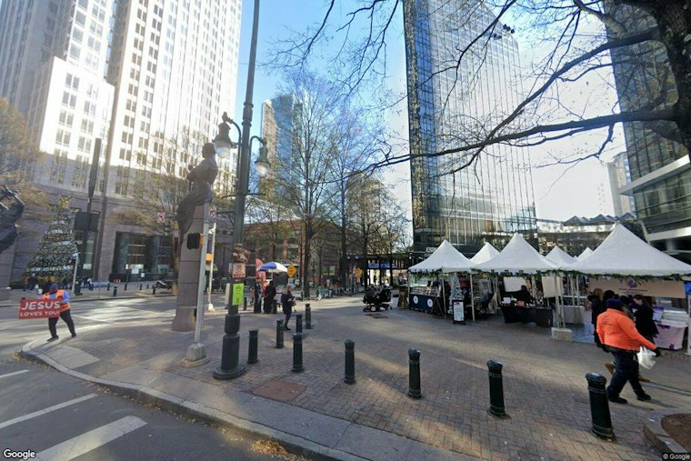 Huntington Bank Plans Green Signage at One South, Expands Charlotte Office to Four Floors