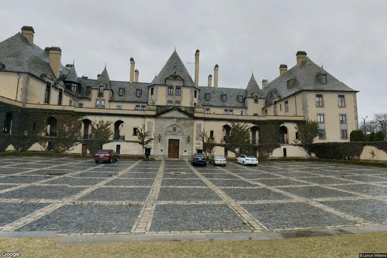 Huntington's Oheka Castle Heads to Auction, $63.5M in Debt Behind It
