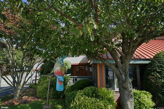 Hyannis Icon Sam Diego's Closes Nov. 15 After 44 Years, Art Goes Up for Auction