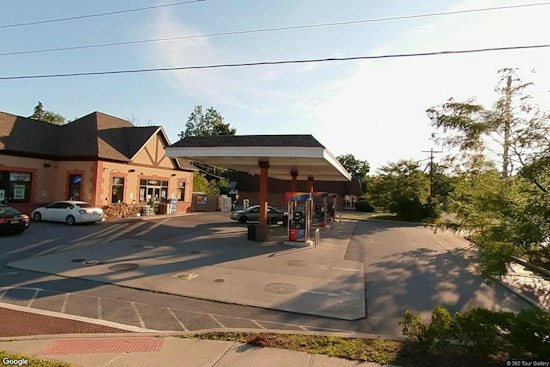 Hyde Park Gas Station Stabbing Over Rolling Papers Ends in $250K Bail