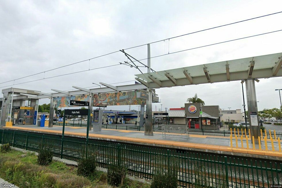 Hyde Park's Crenshaw Corridor Adds 65 Apartments Near K Line Station