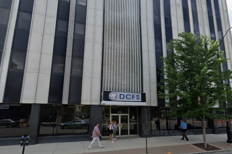 Illinois DCFS Still Missing Most Home Safety Checks 6 Years After Toddler's Death