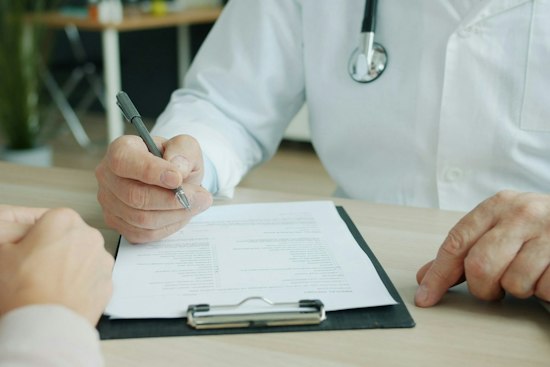 Illinois Now Forces Doctors To Disclose Abuse Probes To Parents