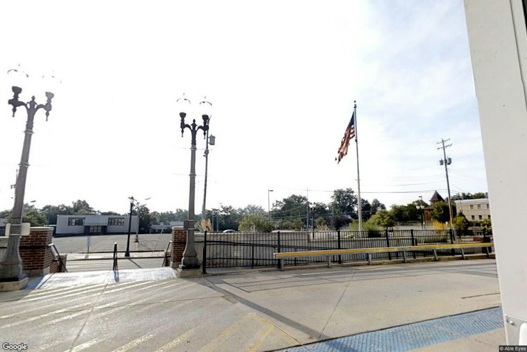 Illinois Woman Sentenced Over Bomb Hoax That Shut Down Lansing's Bus Hub
