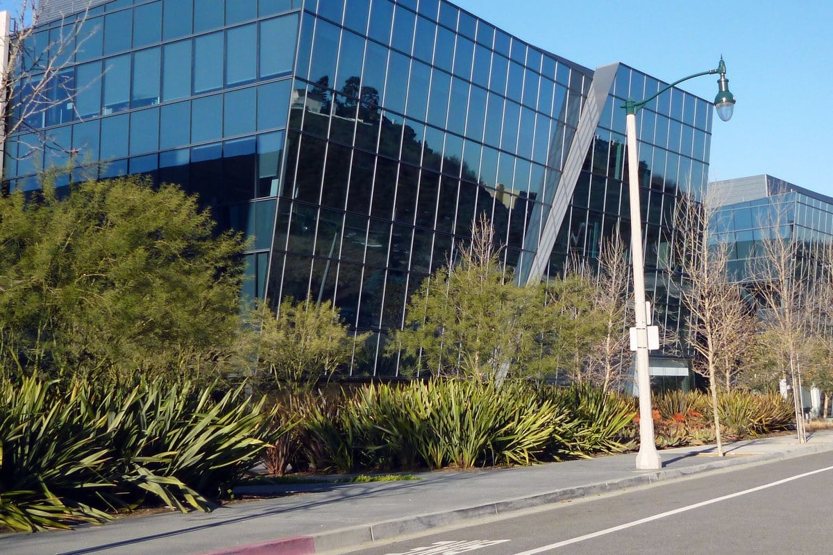 hoodline.com - Sarah Kim - Industrious Opens Playa Vista Coworking Space at Old WeWork Site