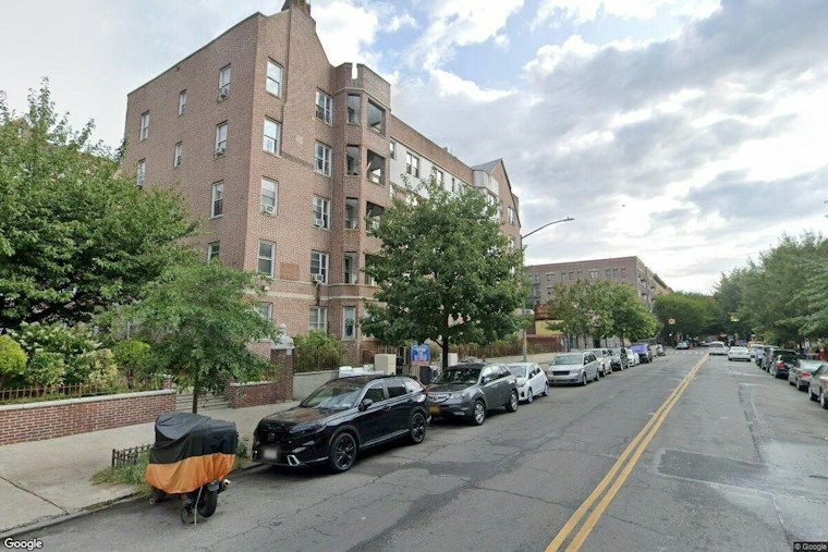 Inwood Robbery Suspects Shot Man in Leg, Ripped Chain Off His Neck