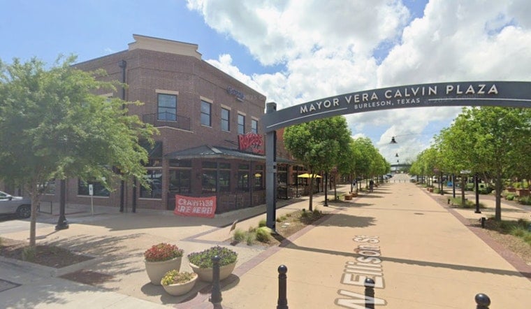 Iron Chef Champ Brings Tableside Lava-Rock Steaks to Old Town Burleson