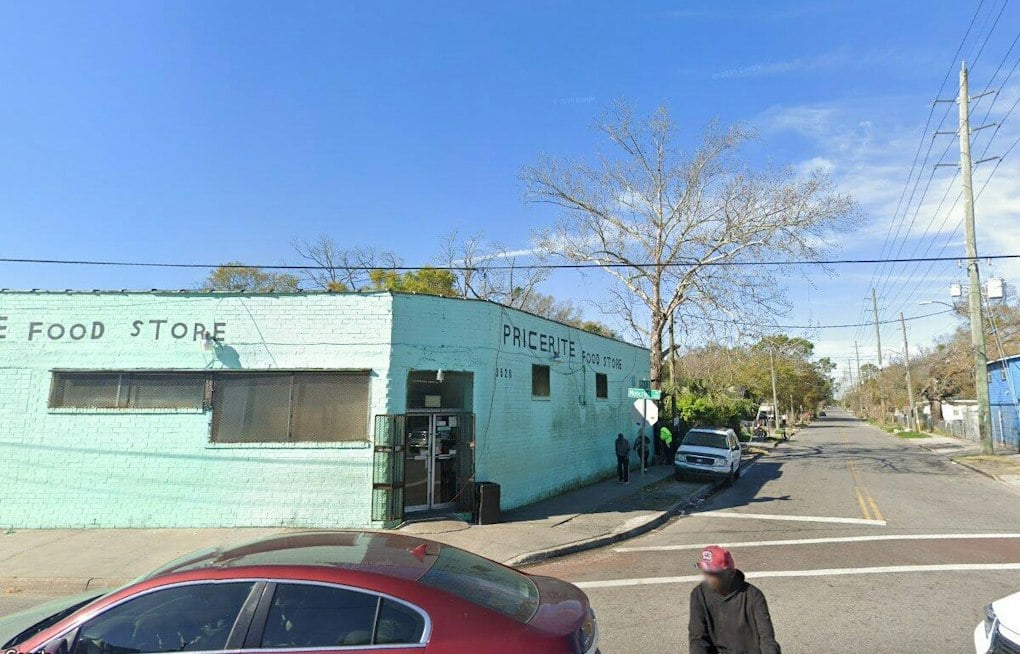 Jacksonville Detectives Raid Moncrief Store, Bust Four in Fentanyl and Gun Seizure