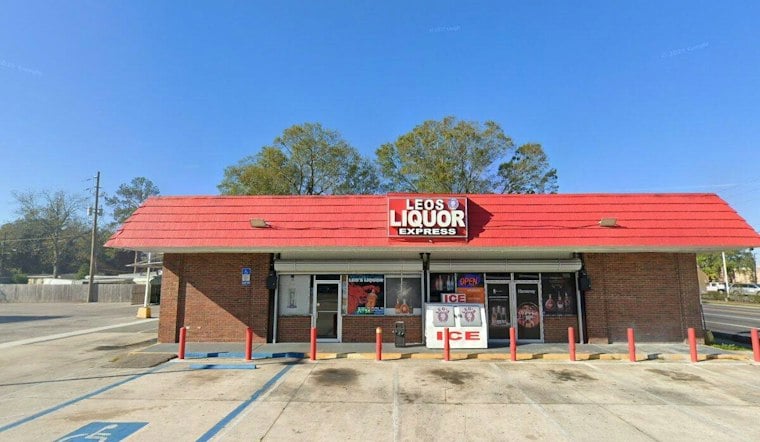 Jacksonville Police Hunt Bonnet-Wearing Thief Who Grabbed Alcohol Cases and Fled