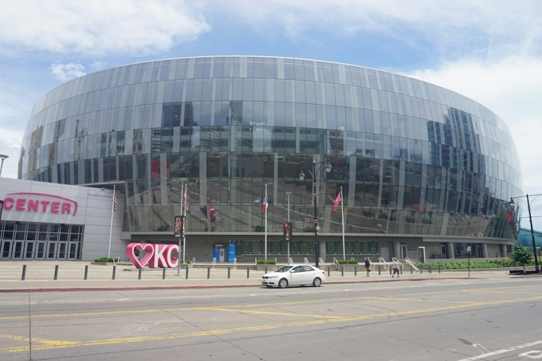 Kacey Musgraves Returns to Kansas City September 22, Doors Open at 6:30 PM