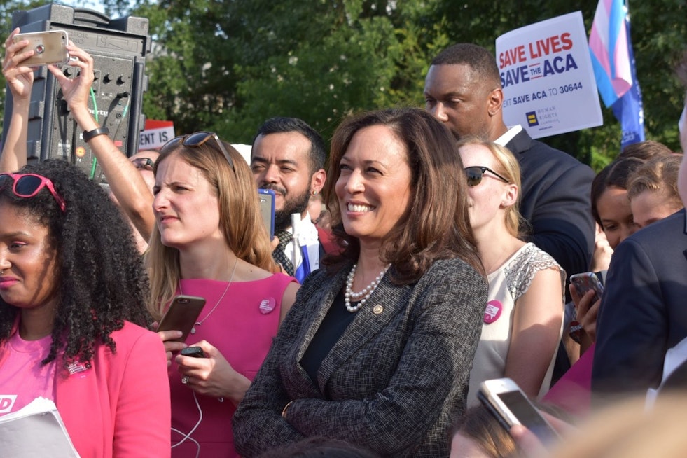 Kamala Harris Endorses Barbara Lee for Oakland Mayor Ahead of November Vote