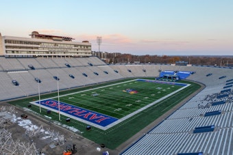 Kansas Legend Tony Sands Saves Choking Fan Before Missouri Rivalry Kickoff