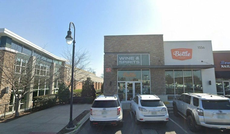 Kendra Scott Reopens Franklin Store With Free Scarves, Fresh Redesign