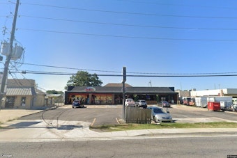 Kenner Diner Shot in Thigh as Acquaintance Fumbles Gun, Then Flees, Police Say