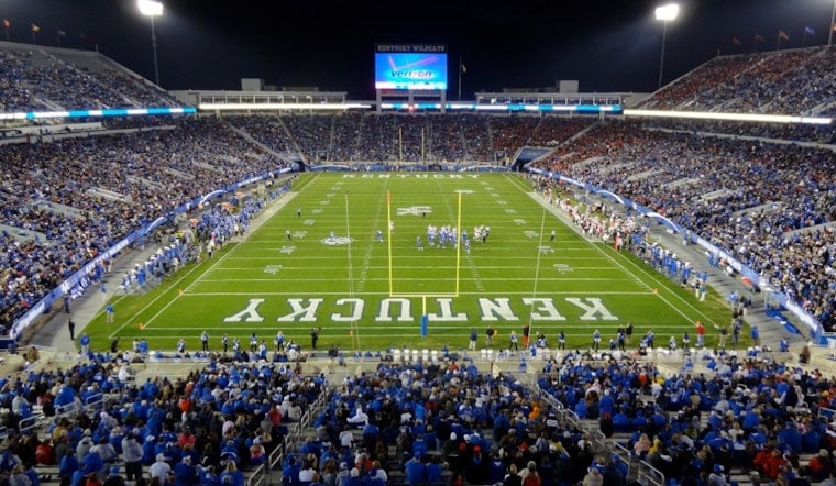 Kentucky Football Jerseys Get UK Invests Patch Ahead of Season Opener