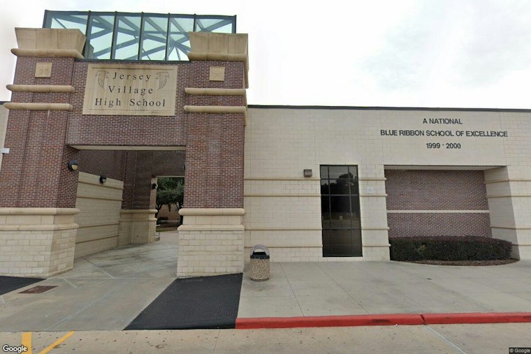 Kitchen Knife Fight Hurts Student At Jersey Village High School, Investigation Underway