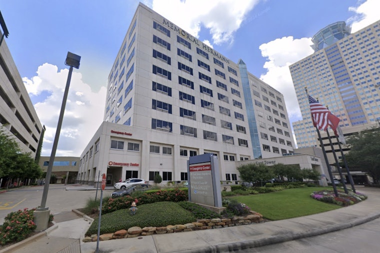 Knife-Wielding Man Shot by Guard at Memorial City ER, Now Critical