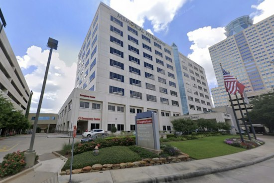 Knife-Wielding Man Shot by Guard at Memorial City ER, Now Critical
