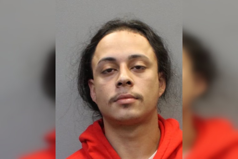 Knoxville Man Vanishes Into Woods After Crash That Killed Passenger, 24