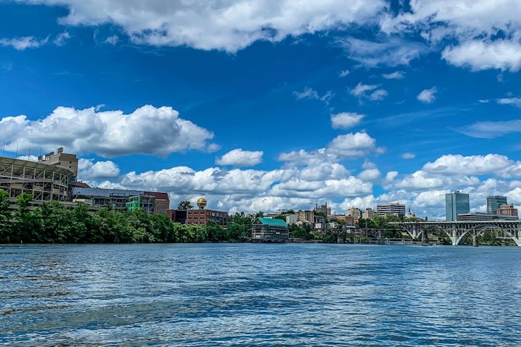Knoxville Sizzles Near 100 Before Midweek Storms Bring Rain, Cooldown