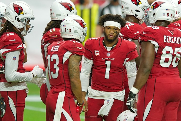 Kyler Murray's Vikings Debut Ends Early With Concussion on Scary Hit