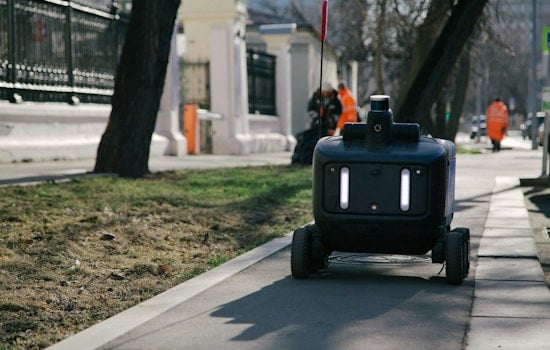 L.A. Woman Rescues Stranded Delivery Robot, Internet Declares Her a Hero